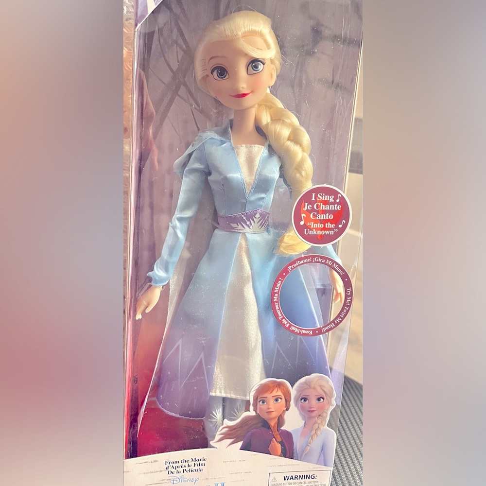 Disney Frozen Singing Elsa Doll - Blue